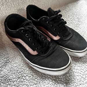 Vans Women’s Black White with Rose Gold Accent excellent Used Condition Size 7.5